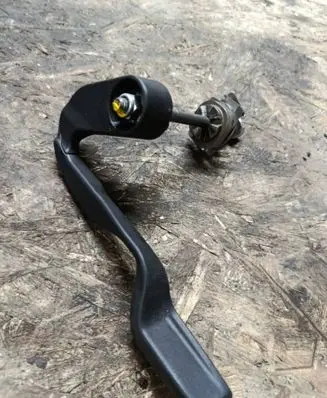 Volkswagen Golf VI Steering wheel adjustment handle/lever 571490E PA66GF50