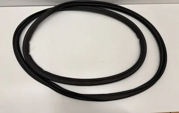 Tesla Model Y Trunk rubber seal (body) 158149