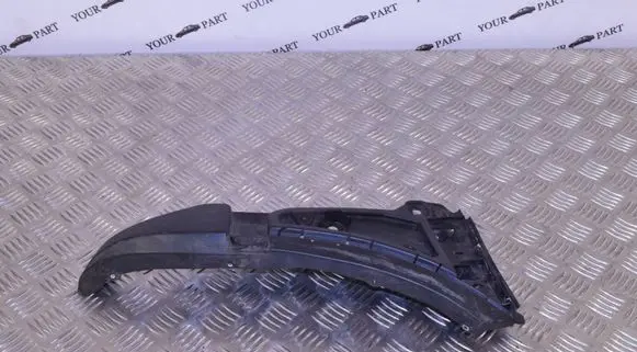Volvo XC90 Front bumper mounting bracket 08620563