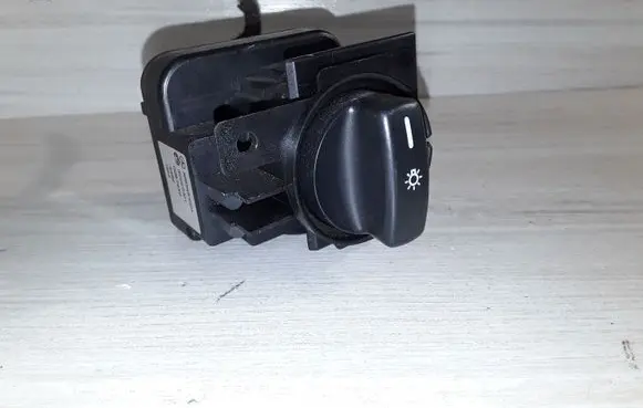 Mercedes-Benz A W169 Light switch 1695451004