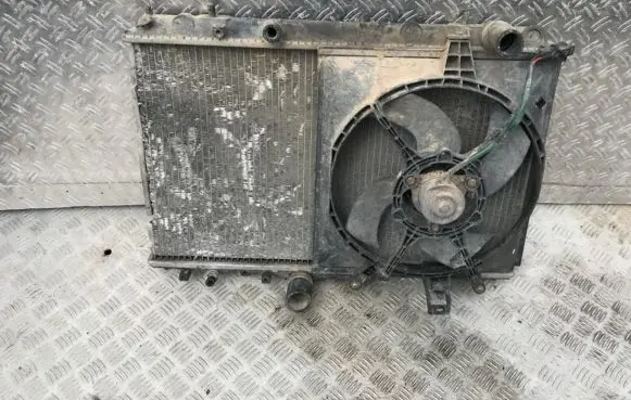 Coolant radiator