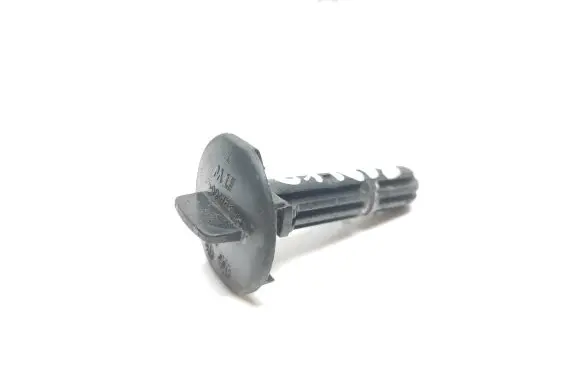 Renault Trafic III (X82) Radiator mount bracket