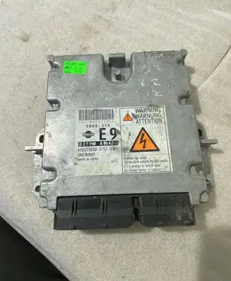 Nissan Primera Engine control unit/module 5800315 MB2758003153