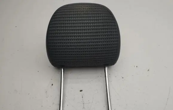 Mercedes-Benz B W245 Front seat headrest 