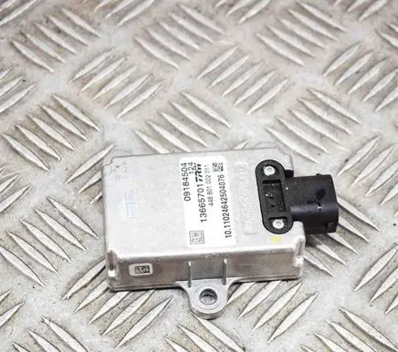 Opel Signum Acceleration sensor 13665701 448801002011