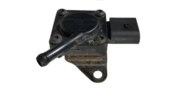 BMW 3 E90 E91 Exhaust gas pressure sensor 7789219 13627789219 R01A