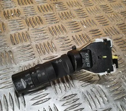 Nissan Navara D40 Indicator stalk 33061421