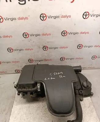 Toyota Yaris Engine head 112100q010 BP0148900090