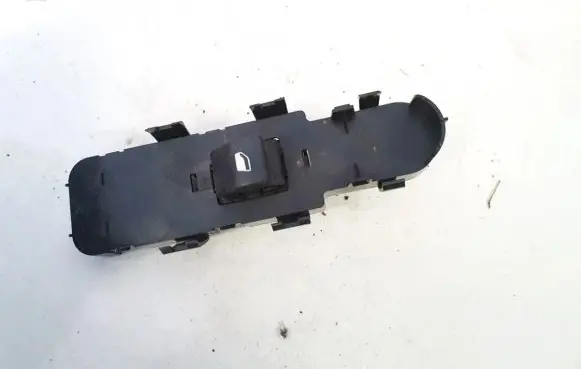 Citroen C4 I Electric window control switch 9651465677