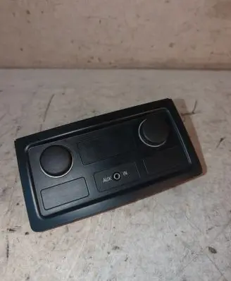 BMW 5 E60 E61 USB socket connector 7034100