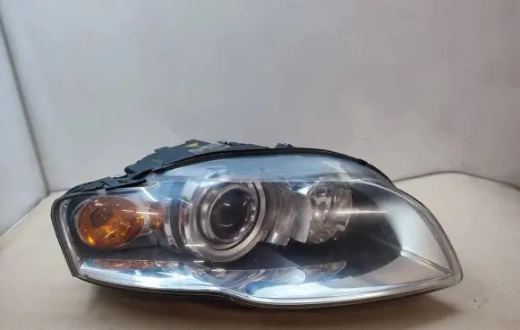 Audi A4 S4 B7 8E 8H Headlight/headlamp 8E0941004AM