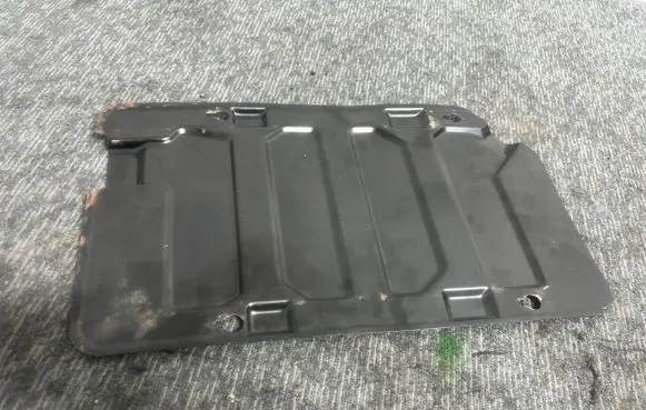 Mercedes-Benz Sprinter W906 Engine splash shield/under tray