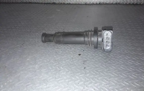 Volkswagen Polo High voltage ignition coil 036905715F
