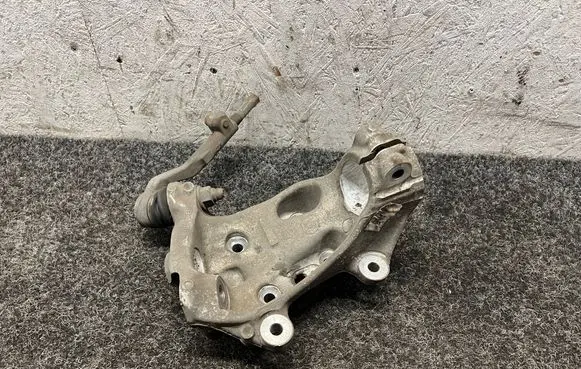 BMW 2 F22 F23 Front wheel hub