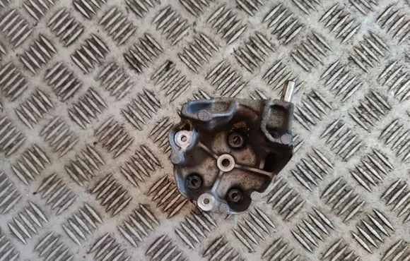 Citroen Berlingo Engine mounting bracket 9808696680