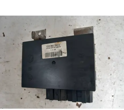 Volkswagen Golf IV Comfort/convenience module 1c0962258d