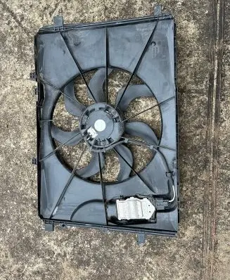 Mercedes-Benz GLA W156 Electric radiator cooling fan A24650000 3136613377 0130308401