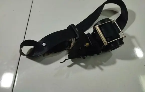 Mazda 3 I Rear seatbelt 602499600