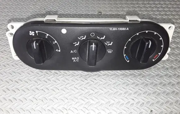 Ford Maverick Climate control unit