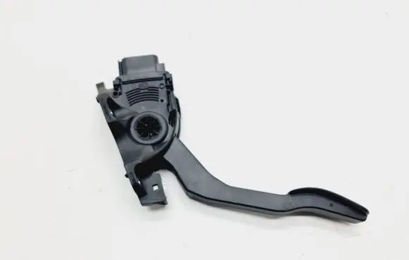 Volvo S60 Accelerator throttle pedal 31329062