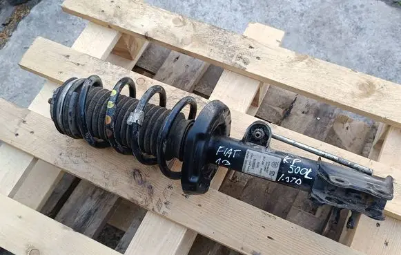 Fiat 500L Front shock absorber with coil spring 51936076 824903016505 062210