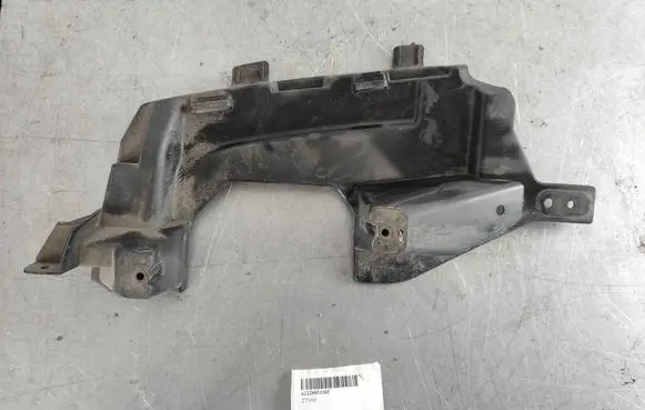 Mercedes-Benz S W222 Muffler mount bracket/holder A2228851565