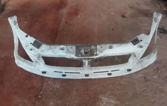 Iveco Daily 30.8 - 9 Top upper radiator support slam panel NOCODE