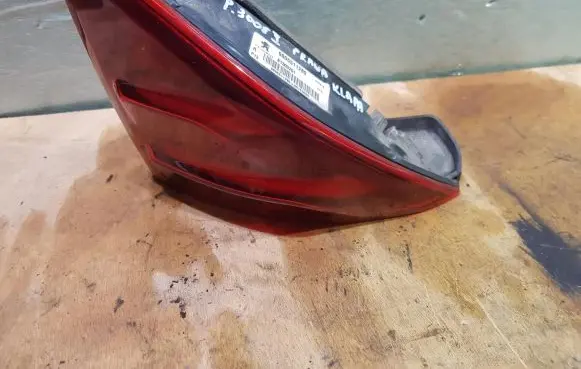 Peugeot 3008 I Tailgate rear/tail lights 9805511280