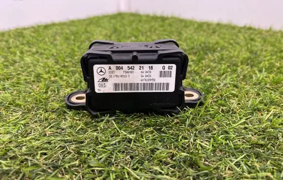 Mercedes-Benz S W221 ESP acceleration yaw rate sensor A0045422118