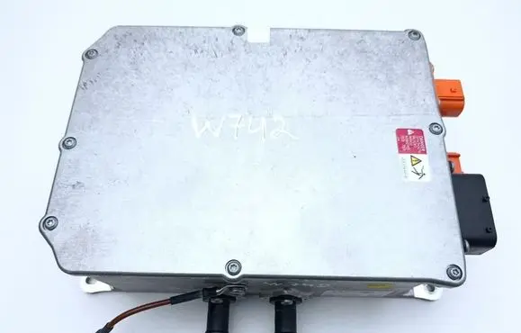 Porsche Cayenne (92A) Voltage converter inverter 5QE915682P