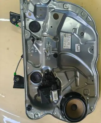 Volkswagen Polo IV 9N3 Front door electric window regulator 6Q4837402S 34837756