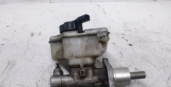 Volkswagen Caddy Master brake cylinder 1K1611301C