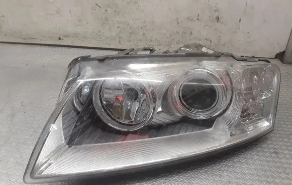 Audi A8 S8 D3 4E Headlight/headlamp 5DV00829000 XEON