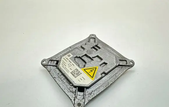Audi TT TTS Mk2 Xenon control unit/module 1307329193