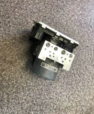 Audi RSQ3 ABS Pump 83a907379
