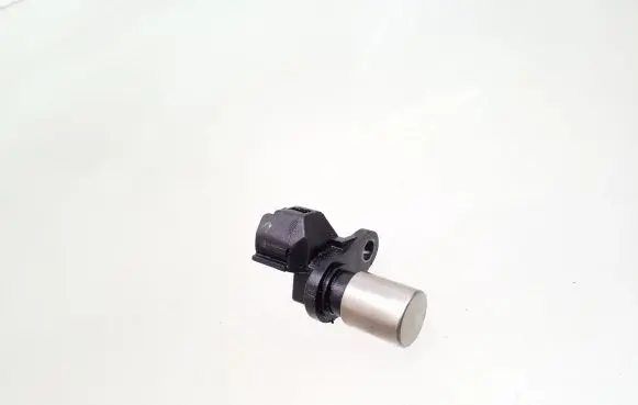 Toyota Corolla E120 E130 Camshaft position sensor 9091905012 0296000251