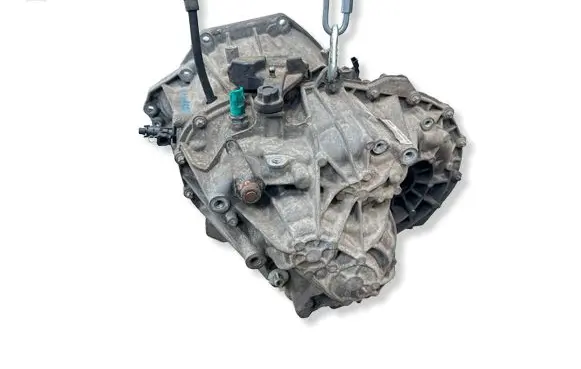 Opel Vivaro Manual 6 speed gearbox PF6044 M73 320102327R