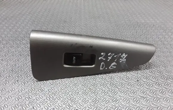 Toyota Corolla Verso E121 Electric window control switch 7427113040