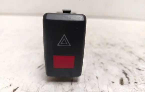 Skoda Octavia Mk1 (1U) Hazard light switch