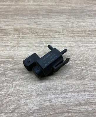 Opel Vectra C Vacuum valve 90530039 72213800