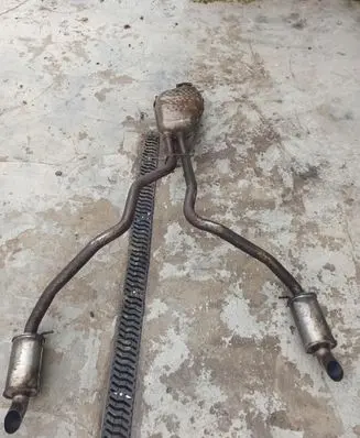 Land Rover Discovery 4 - LR4 Exhaust gas pipe 
