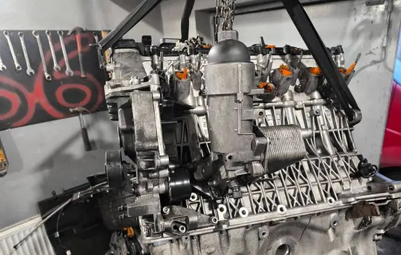 BMW 5 E60 E61 Engine 306D3