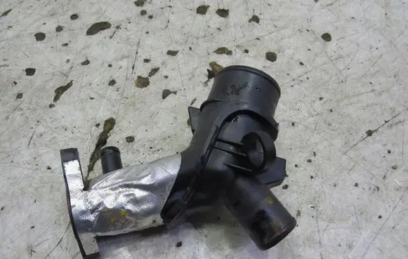 Nissan Note (E12) Air intake hose/pipe 165765493R