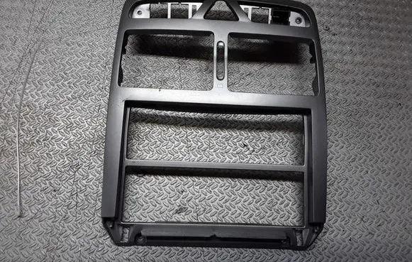 Peugeot 307 Radio/GPS head unit trim 