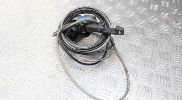 Mitsubishi 3000 GT Engine bonnet (hood) release handle