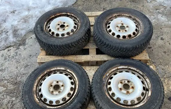 Volkswagen Caddy R15 steel rim 