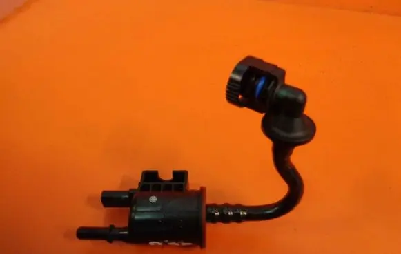 Opel Astra K Electromagnetic valve 12642737