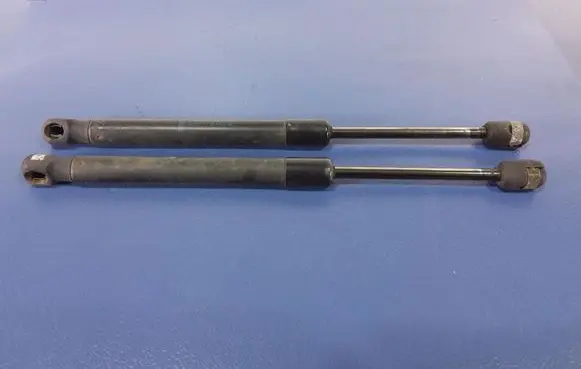Peugeot 407 Shock absorber/damper mounting bracket 