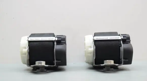 Skoda Fabia Mk3 (NJ) Rear seatbelt 6V0857448 6V0857447