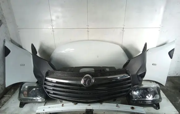 Opel Vivaro Front piece kit 